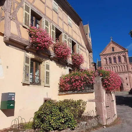 Apartment Charlotte Et Suzette Gueberschwihr